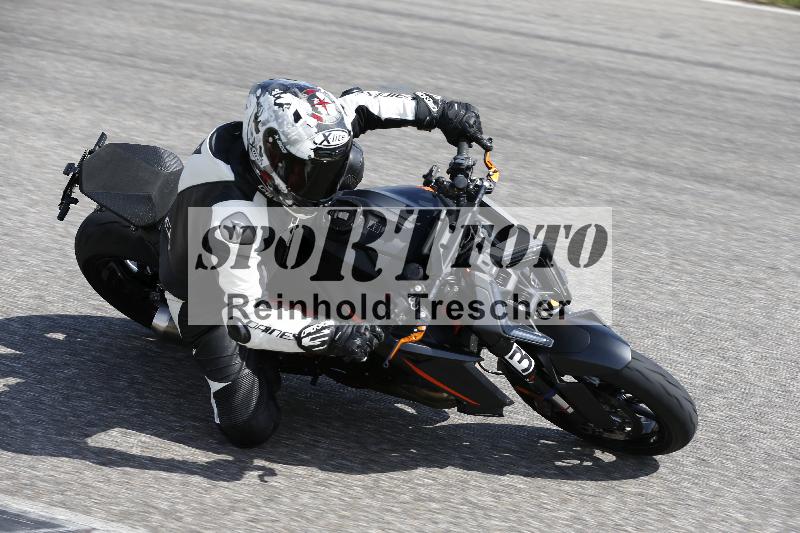 Archiv-2025/09 22.04.2025 Cornu Master School ADR/rot-rouge/38